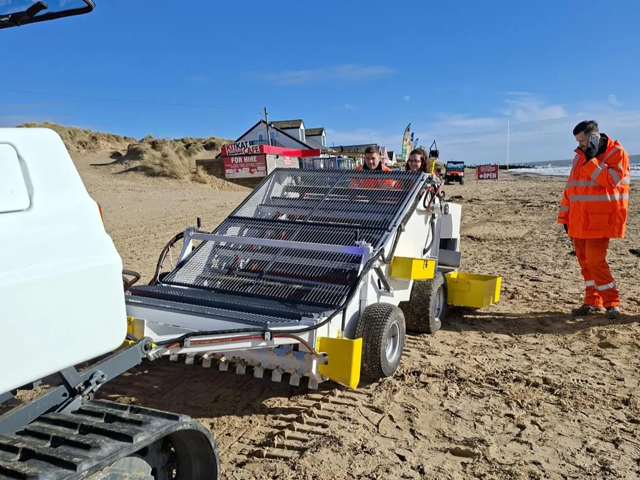 Nurdle bead cleaning machine